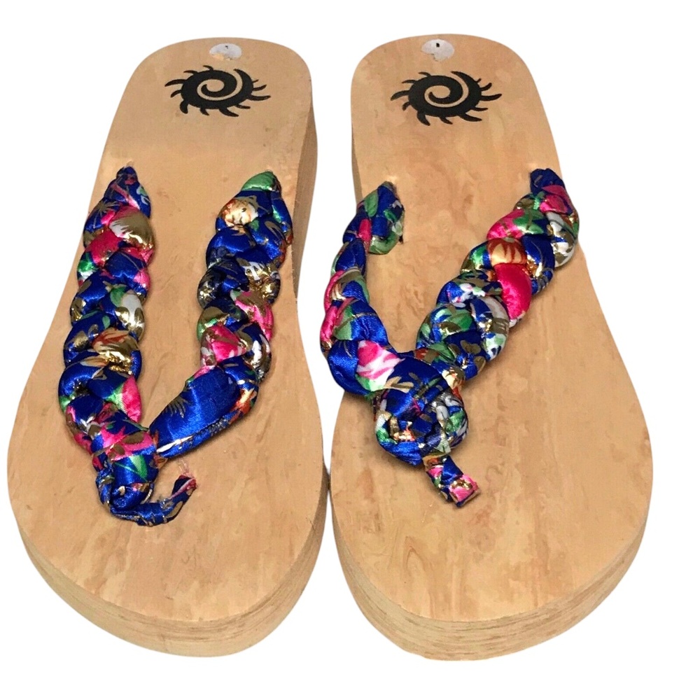 NWT Yellow Box Size 7.5 Thong Sandal Wedge Braided Multicolor Fabric Spring